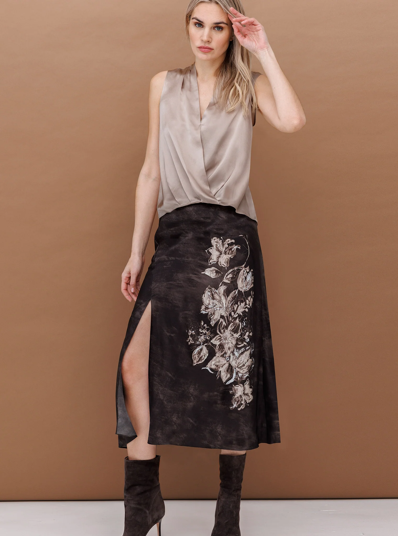 S231-PRPP Go Silk Go Slit Difference Skirt