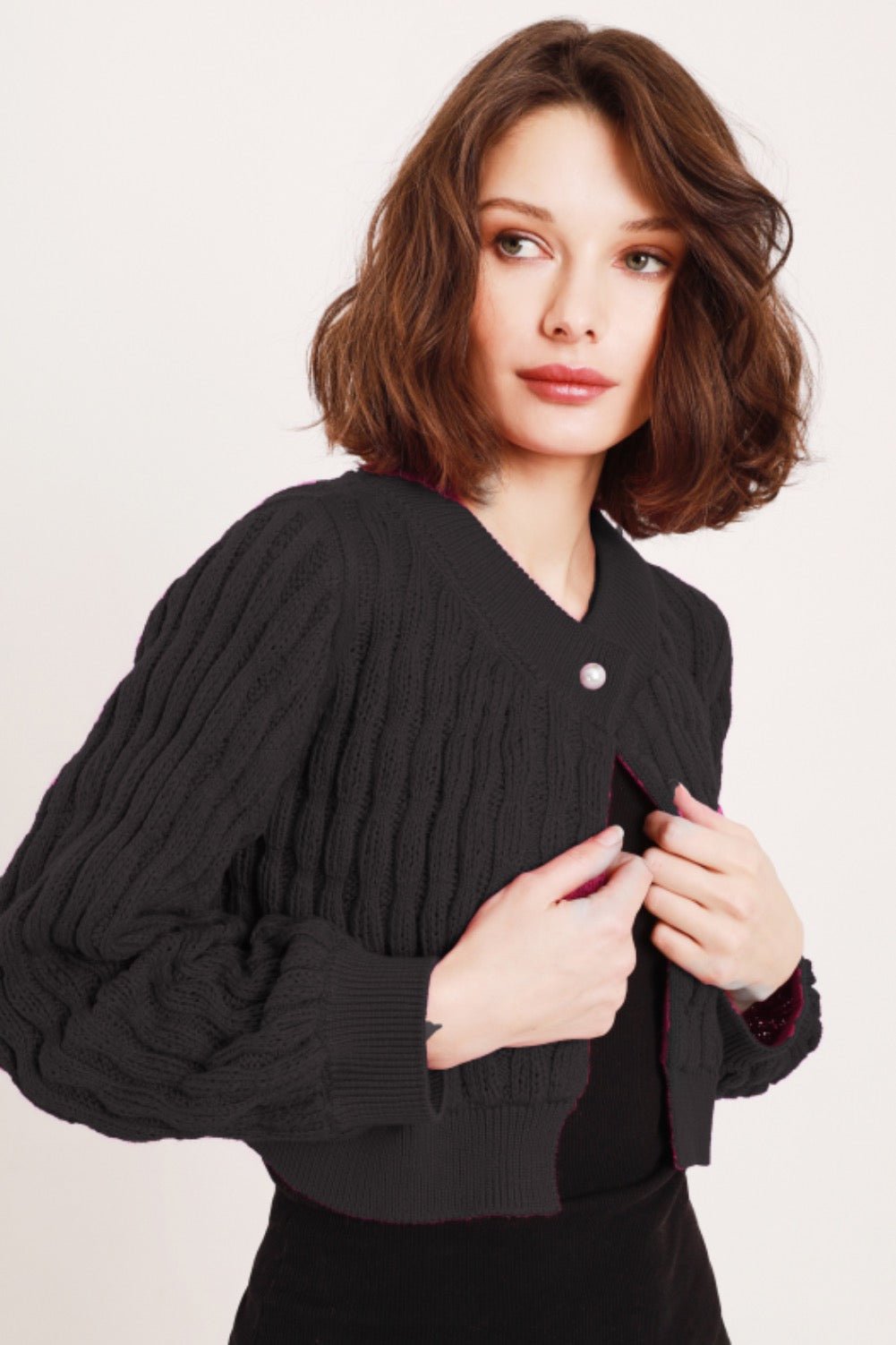 325b Feller Isla Wavy Shrug